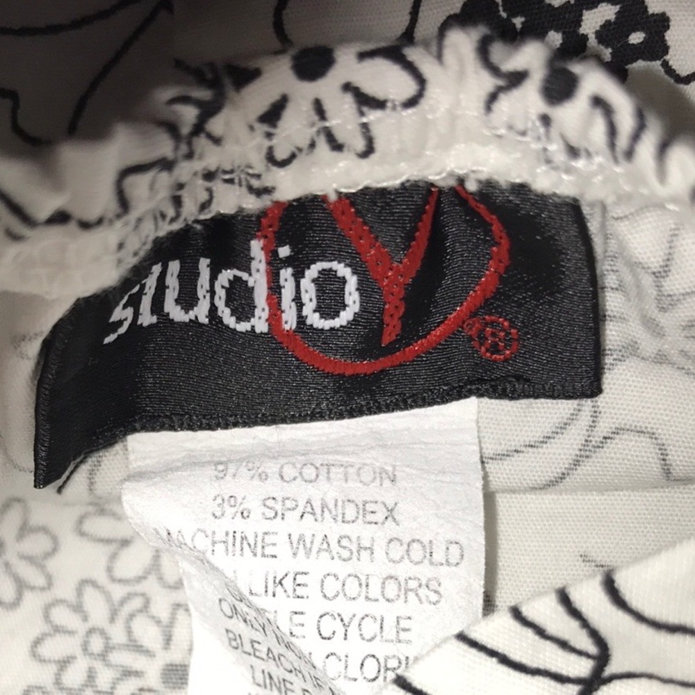 STUDIO Halter Top - Picture 5 of 5